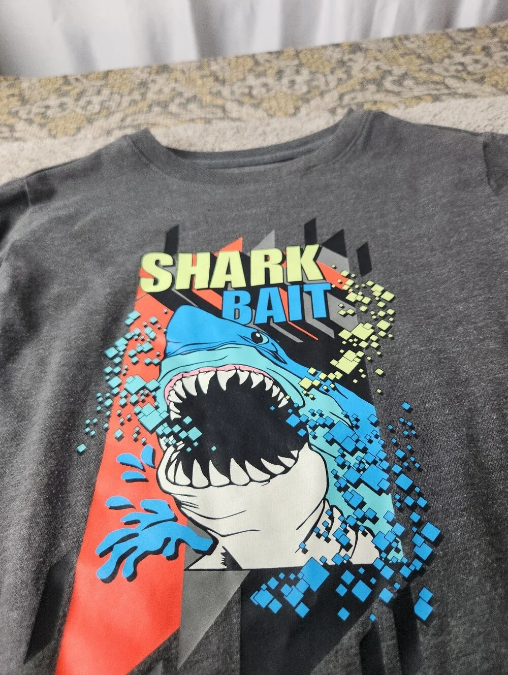 Boy's Grey Long Sleeve "Shark Bait" Tee - Cat & Jack - S (6/7) - Picture 4 of 11